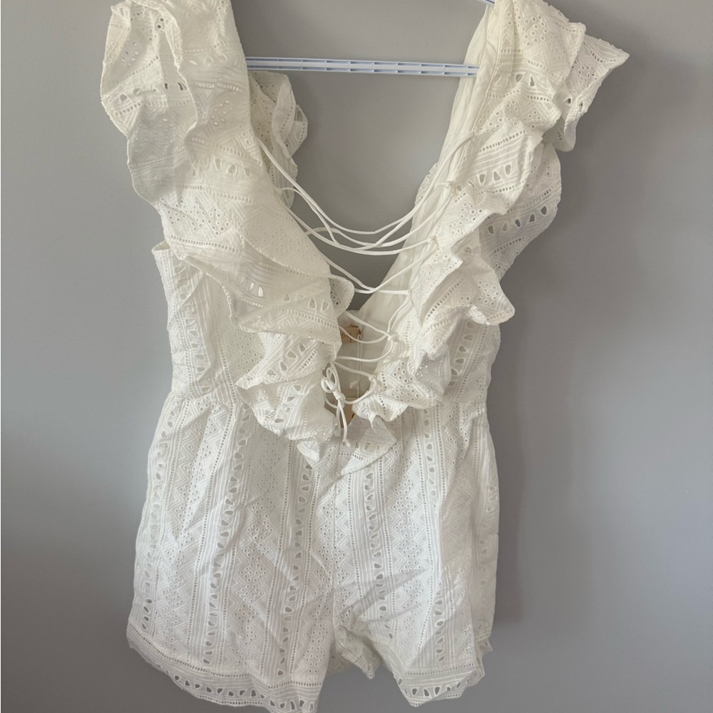 Chic White Lace Romper with Ruffles